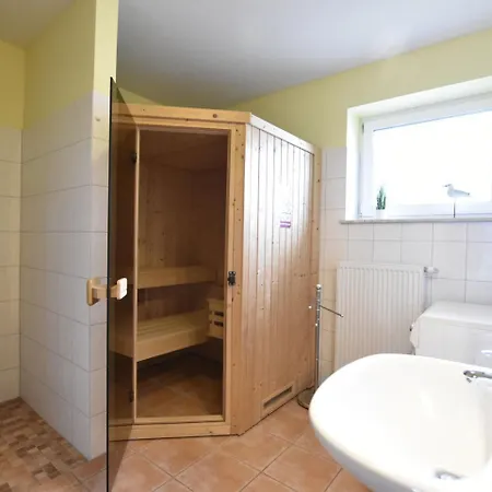 5-bedroom In With Garden